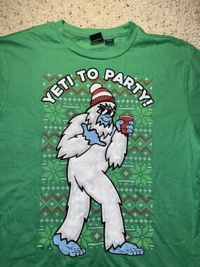 Mad Engine Mens Large Green Yeti To Party Christmas Sweatshirt Ugly Holiday